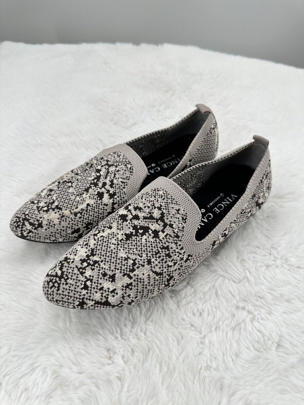 Vince Camuto Size 6M Flats Loafers Fabeau Shoes Snakeskin Washable Knit -V